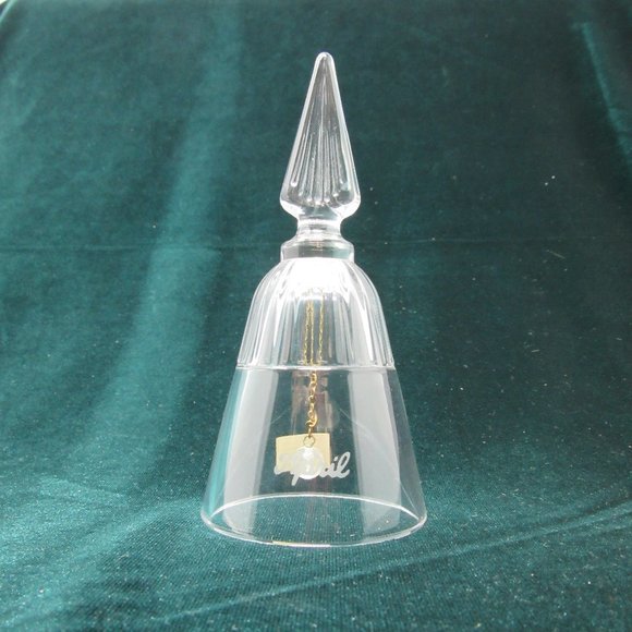 Vintage Westmoreland Glass Co. Etched Month of "April" on front-24% Lead Crystal - Picture 4 of 4